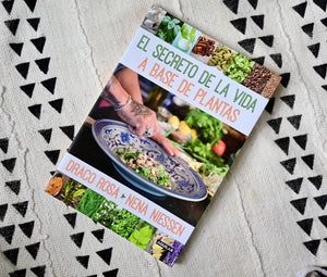 El Secreto de la Vida a Base de Plantas :: Author Signed by Draco Rosa